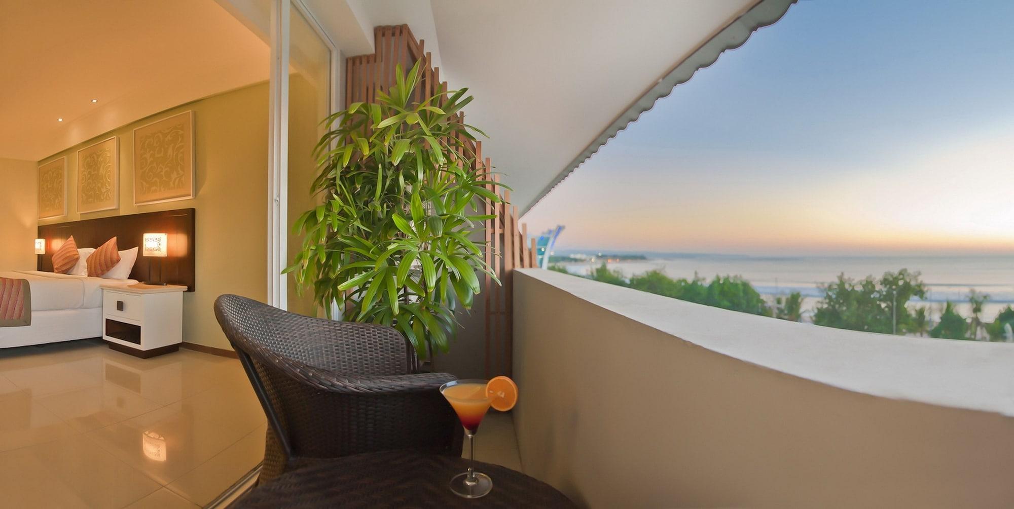 Kuta One Party Hotel Екстер'єр фото