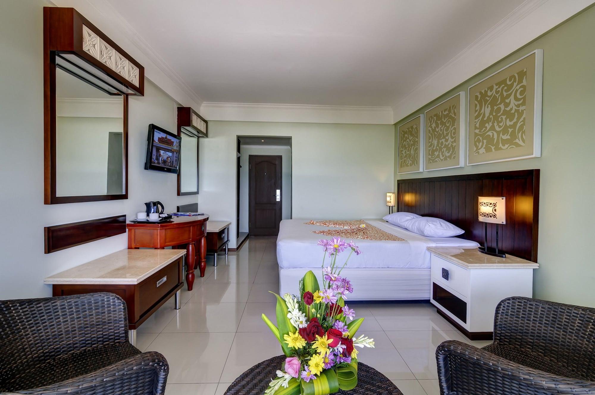 Kuta One Party Hotel Екстер'єр фото