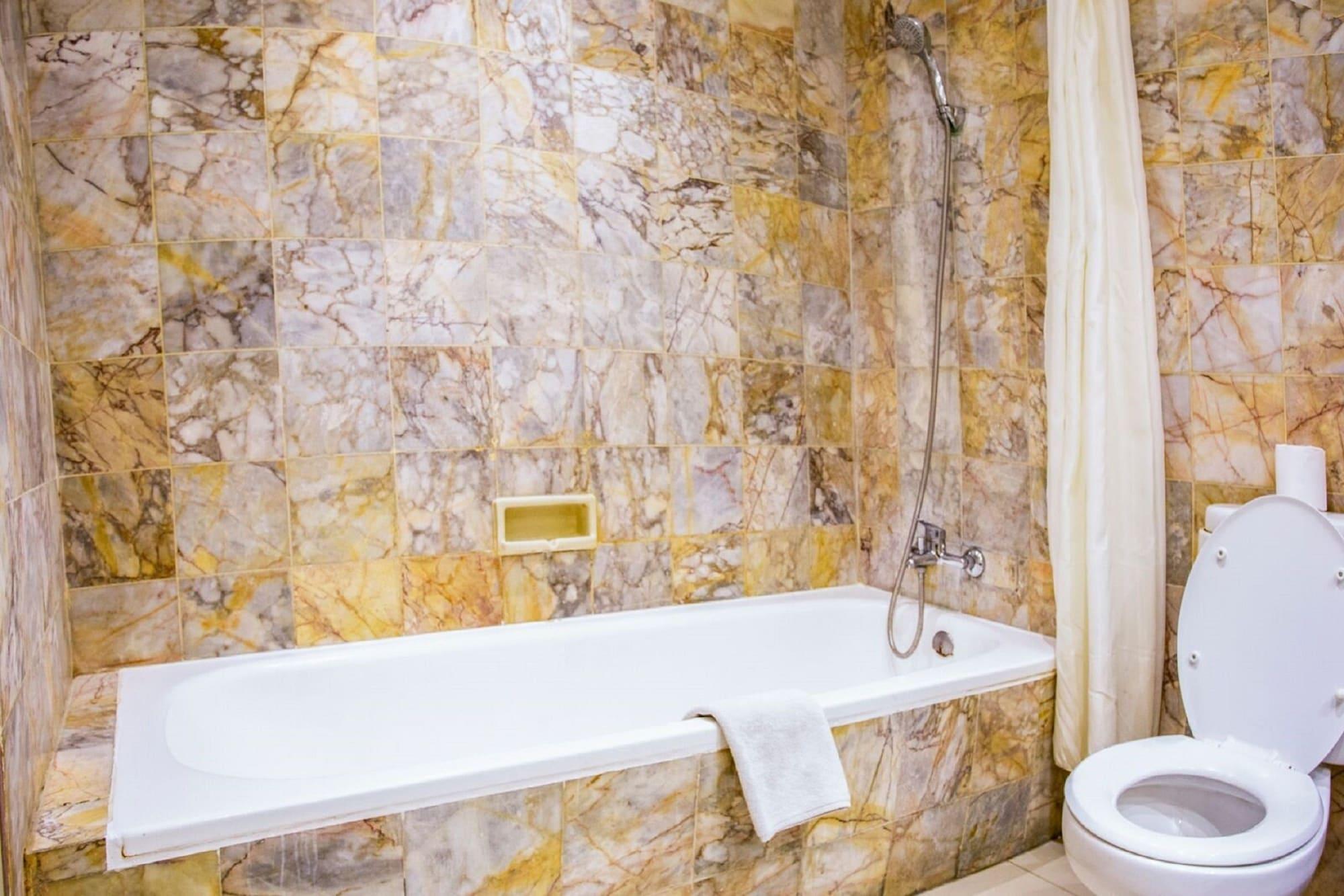 Kuta One Party Hotel Екстер'єр фото